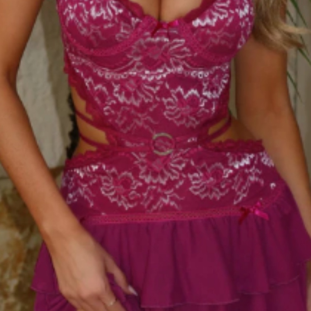 Elegant Pink Lace Dress